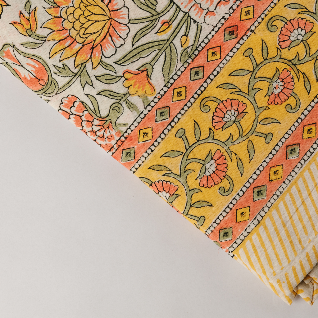 Rent: Dahlia Tablecloth