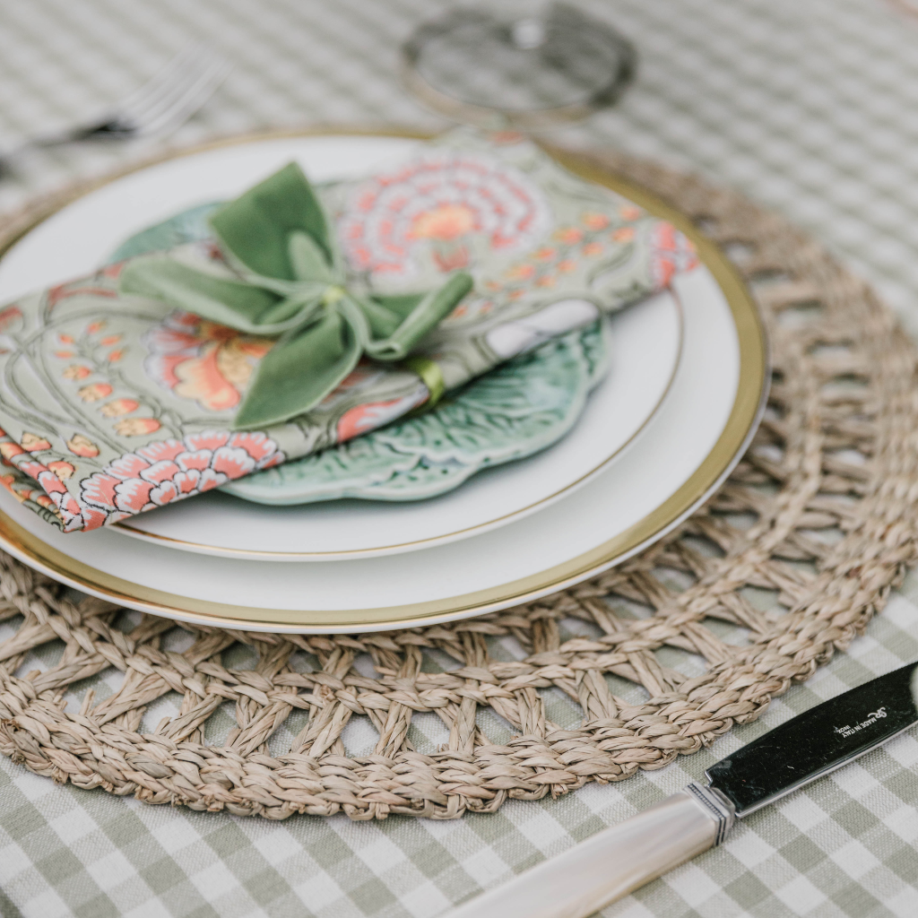 Rent: Woven Seagrass Placemat