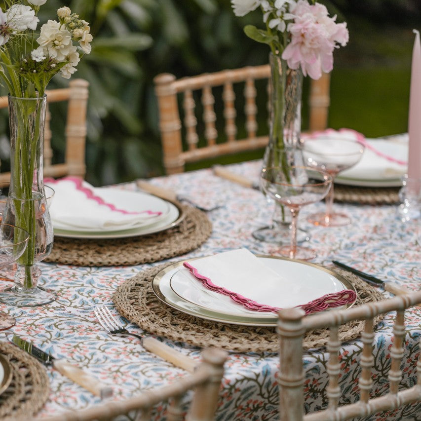 Rent: Pink Scalloped Napkin