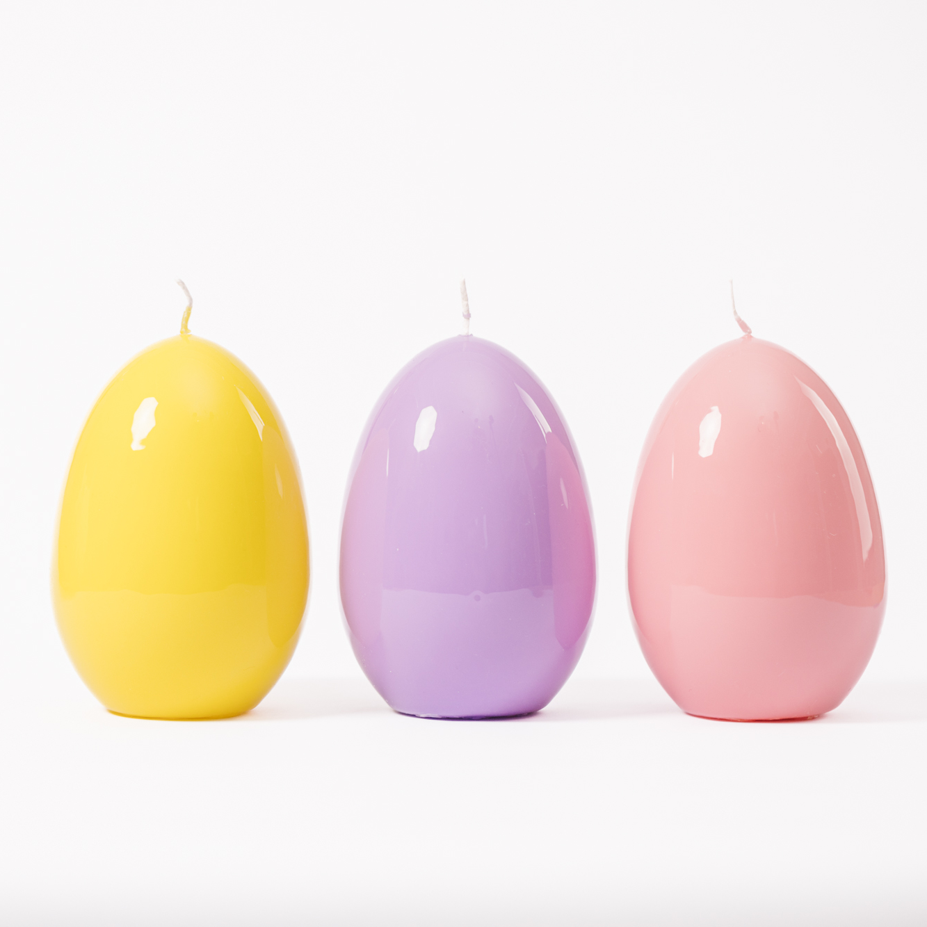 Lavender Ostrich Egg Glossy Candle