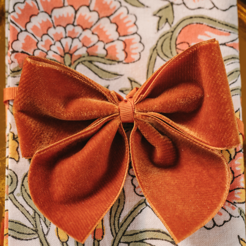 Amber Velvet Napkin Bows (Set of Two)
